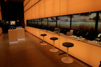 WindChicagoStore-400x266